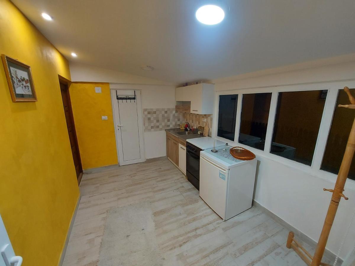 Djurdjevak Lägenhet Valjevo Exteriör bild